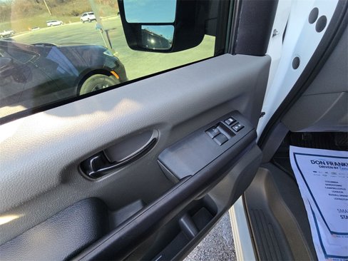 Used 2020 Nissan NV 2500 SV image 13
