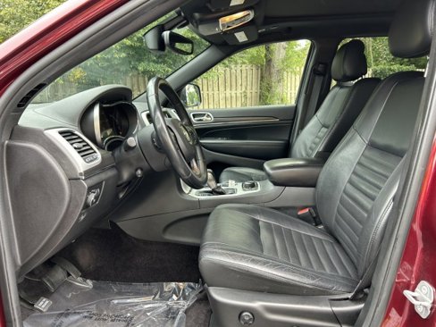 Used 2018 Jeep Grand Cherokee Limited image 18
