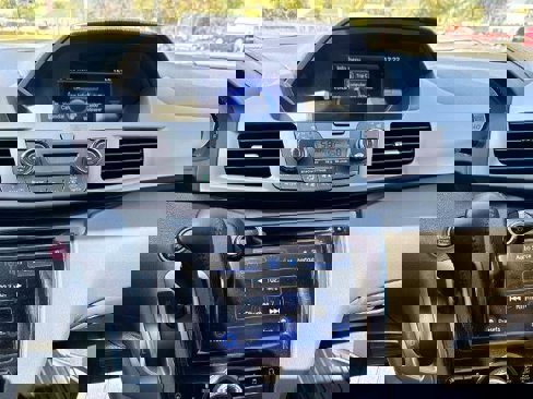Used 2015 Honda Odyssey Touring Elite image 13