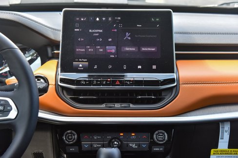 New 2025 Jeep Compass Limited w/ Sun and Sound Group image 17