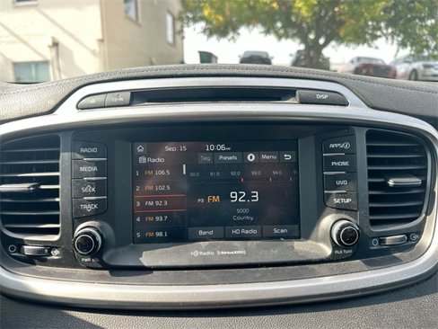 Used 2017 Kia Sorento LX w/ LX Convenience Package image 39