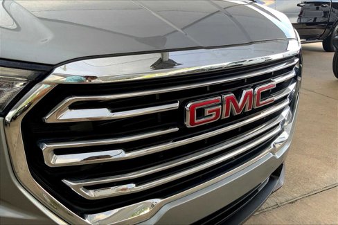 Used 2023 GMC Terrain SLT image 29