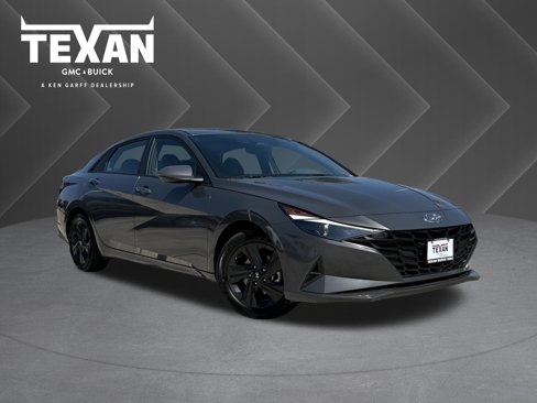 Used 2023 Hyundai Elantra SEL image 1
