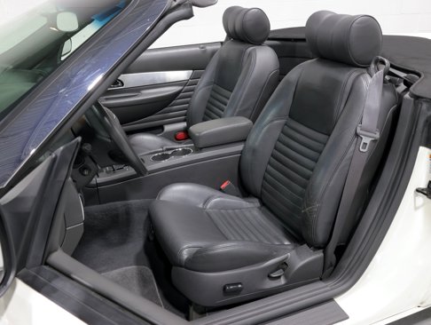 Used 2002 Ford Thunderbird image 2