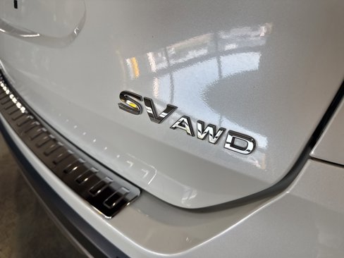 Used 2017 Nissan Rogue SV image 11