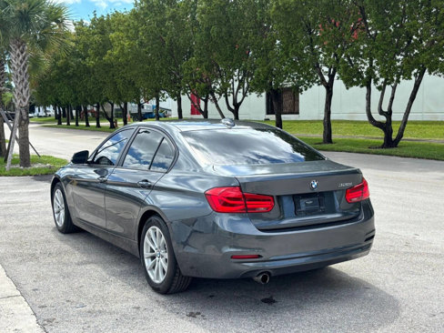 Used 2018 BMW 320i Sedan image 7