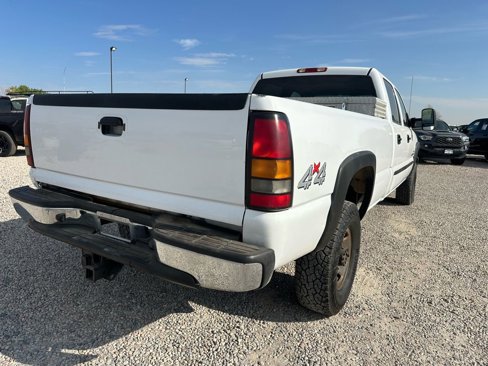 Used 2004 GMC Sierra 2500 SLE w/ Heavy-Duty Power Package image 10