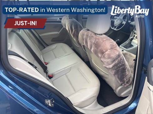 Used 2015 Volkswagen Golf SE image 8