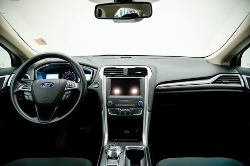 Used 2019 Ford Fusion SE image 8