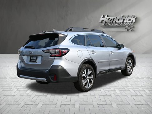 Used 2022 Subaru Outback Limited image 9