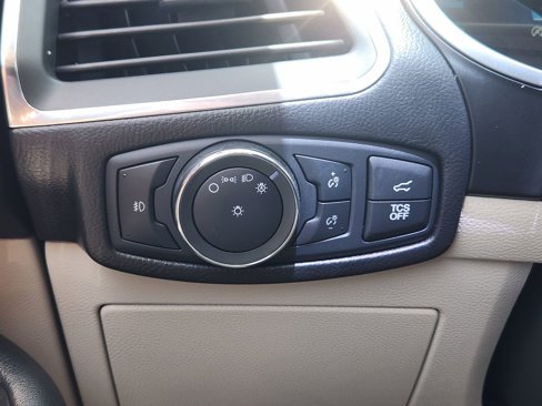 Used 2019 Ford Edge Titanium w/ Cold Weather Package image 26