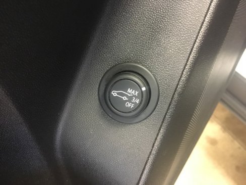 Used 2021 Chevrolet Equinox LT image 33