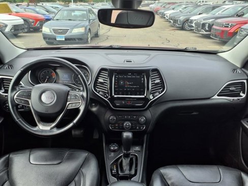 Used 2020 Jeep Cherokee Limited image 16