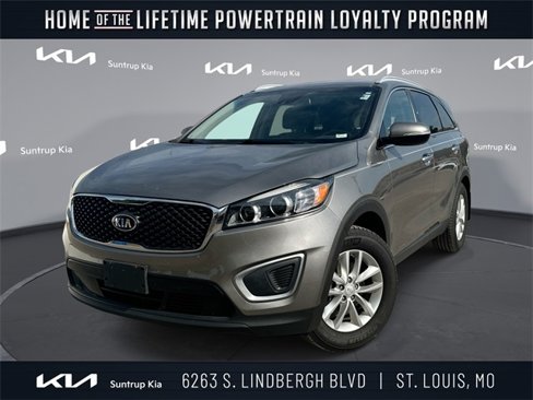 Used 2017 Kia Sorento LX w/ LX Convenience Package image 1
