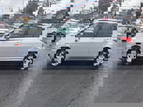 Used 2012 Nissan Versa 1.8 S image 4