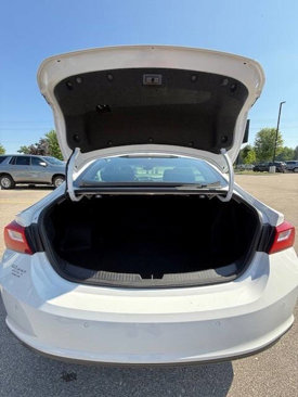 Used 2024 Chevrolet Malibu LT image 10
