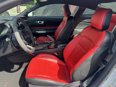 Used 2018 Ford Mustang Premium w/ Ecoboost Performance Package image 8