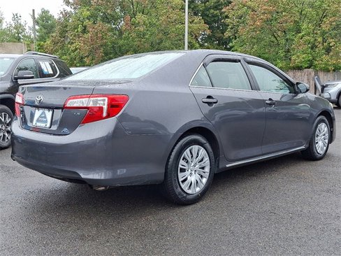 Used 2012 Toyota Camry image 6