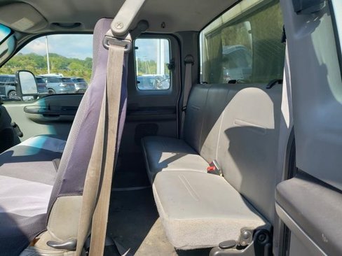 Used 2006 Ford F350 XL image 15