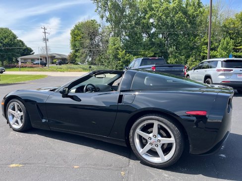 Used 2005 Chevrolet Corvette Coupe w/ Preferred Equipment Group image 7