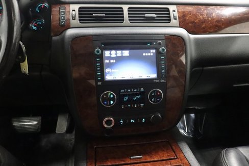 Used 2012 Chevrolet Avalanche LTZ image 19