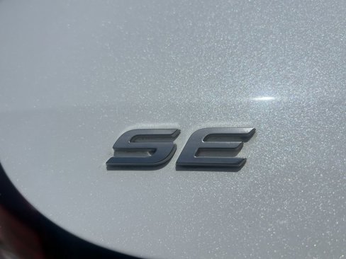 Used 2020 Hyundai Elantra SE w/ Cargo Package (C1) image 9