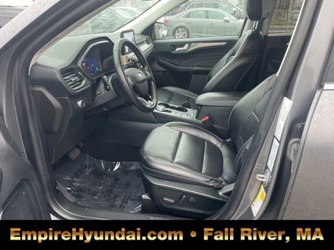Used 2022 Ford Escape Titanium image 19