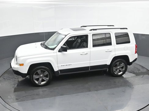 Used 2015 Jeep Patriot High Altitude image 30