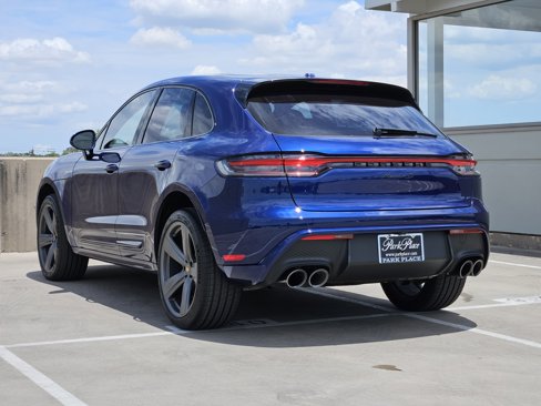 Certified 2025 Porsche Macan S image 3