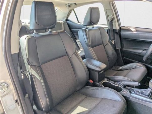 Used 2016 Toyota Corolla S image 19