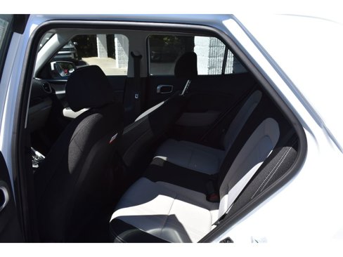 New 2025 Hyundai Venue SEL image 11