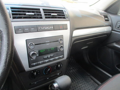 Used 2009 Ford Fusion SE image 39
