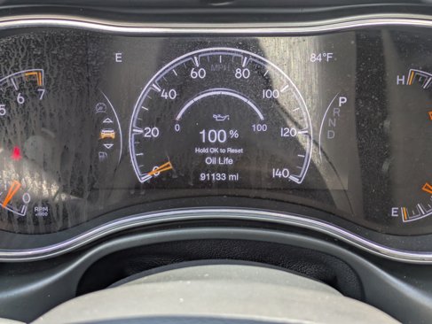 Used 2020 Jeep Grand Cherokee Altitude image 15