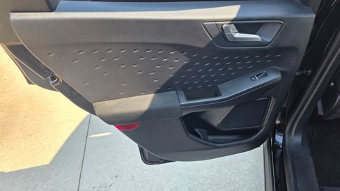Used 2020 Ford Escape SE image 21
