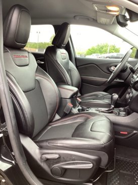 Used 2022 Jeep Cherokee Trailhawk image 27