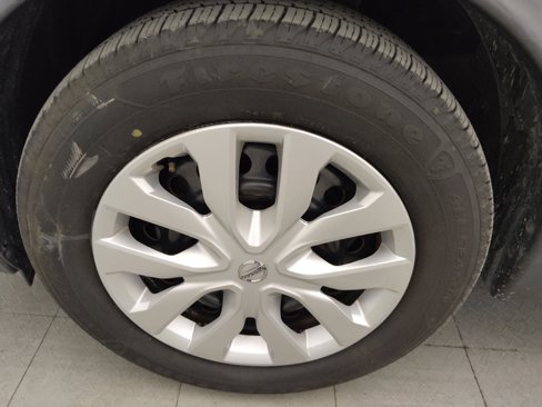 Used 2020 Nissan Rogue S image 31