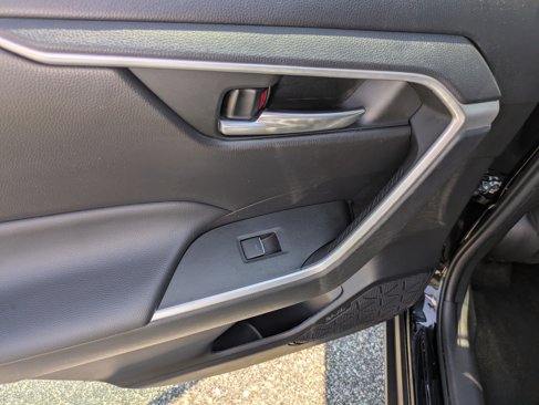 Used 2023 Toyota RAV4 XLE image 14