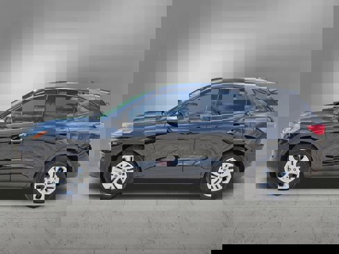 Used 2022 Ford Escape S image 3
