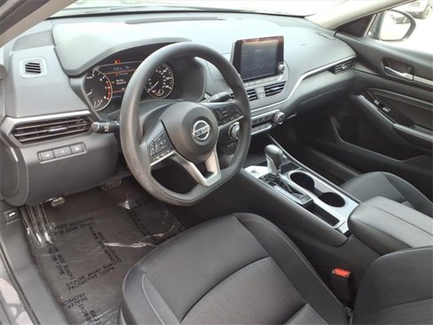 Certified 2021 Nissan Altima 2.5 SV image 4