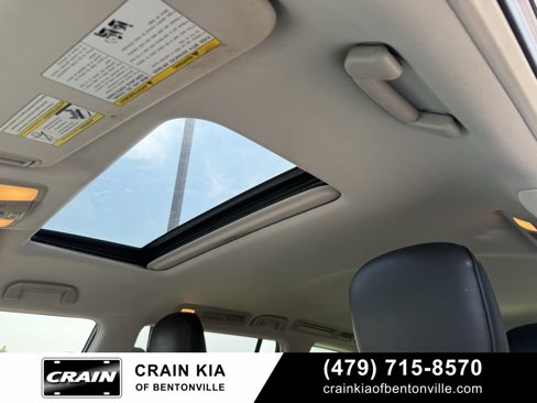 Used 2017 INFINITI QX80 4WD image 3