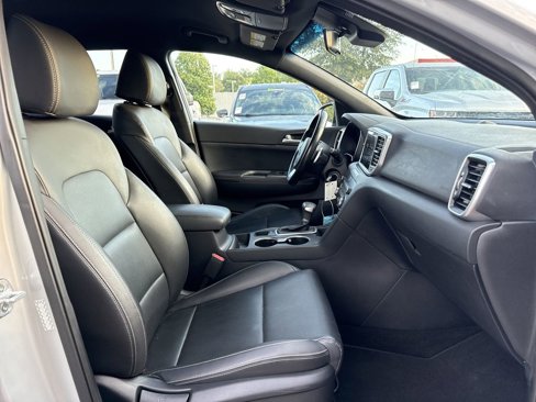 Used 2020 Kia Sportage S image 19