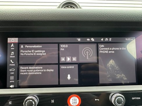 Used 2025 Porsche Macan image 22