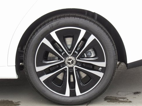 Certified 2025 Mercedes-Benz CLA 250 4MATIC image 37