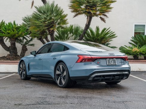 Used 2022 Audi RS e-tron GT w/ Carbon Performance Package image 14