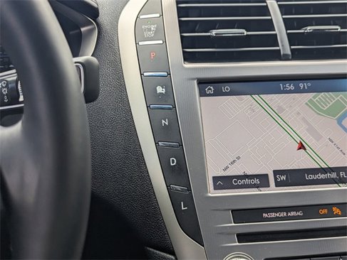 Used 2019 Lincoln MKZ Reserve image 23