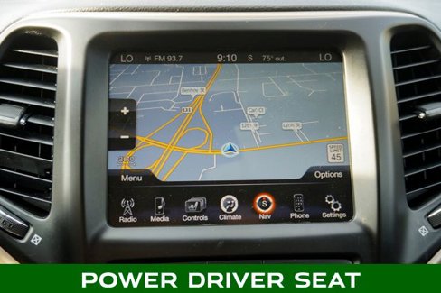 Used 2015 Jeep Cherokee Limited image 16