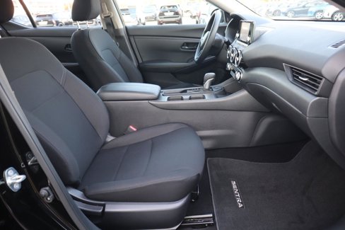 Used 2025 Nissan Sentra S image 39
