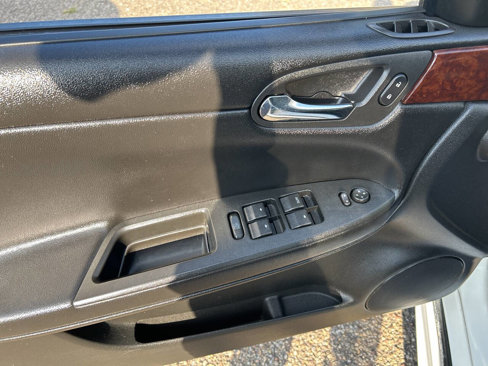 Used 2010 Chevrolet Impala LT image 7