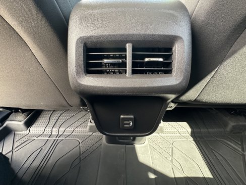 Used 2022 Chevrolet Equinox LT image 35