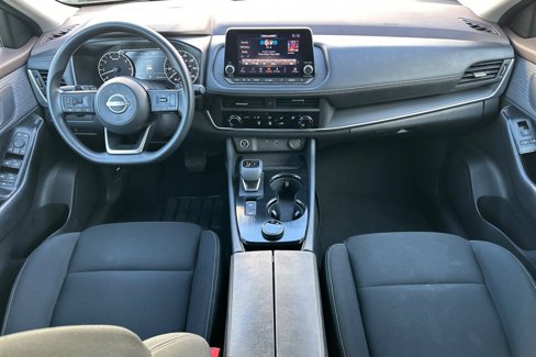 Used 2023 Nissan Rogue S image 10